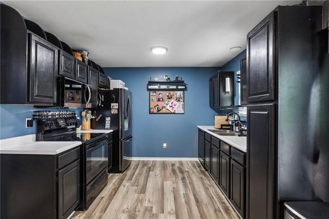 18317 E 24 Hwy Circle, Independence, MO 64056