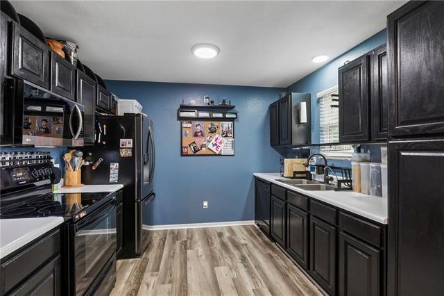 18317 E 24 Hwy Circle, Independence, MO 64056