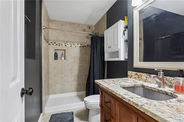 18317 E 24 Hwy Circle, Independence, MO 64056