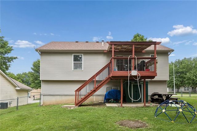 18317 E 24 Hwy Circle, Independence, MO 64056
