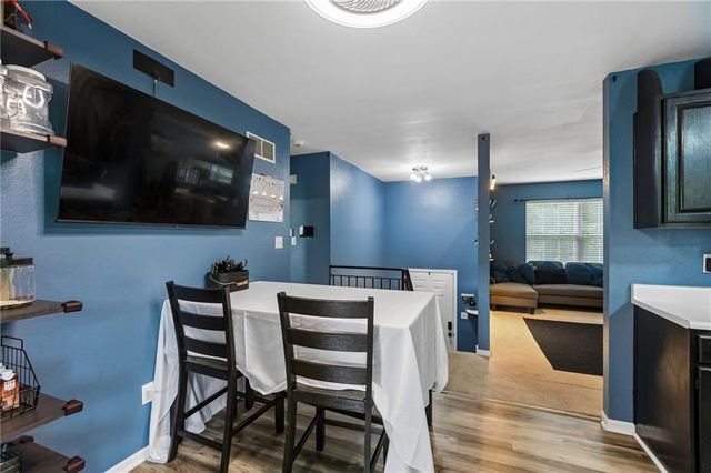 18317 E 24 Hwy Circle, Independence, MO 64056