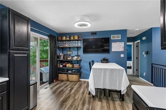 18317 E 24 Hwy Circle, Independence, MO 64056