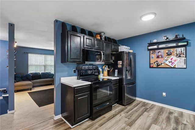 18317 E 24 Hwy Circle, Independence, MO 64056