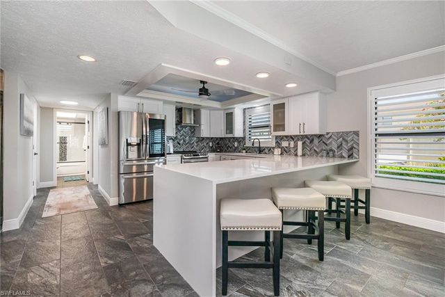 4005 SE 19th PL 1, Cape Coral, FL 33904
