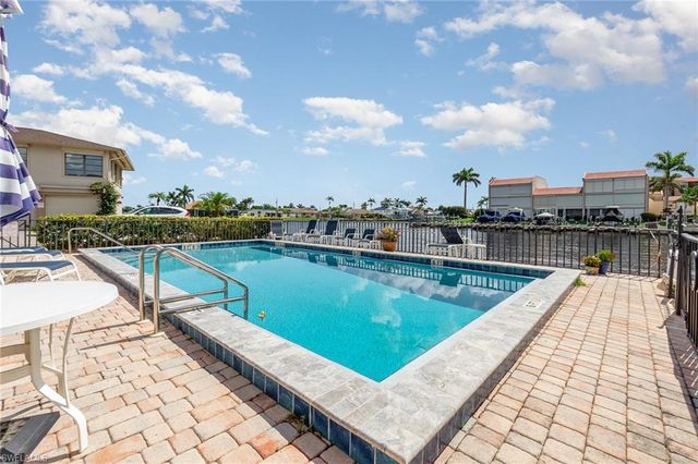 4005 SE 19th PL 1, Cape Coral, FL 33904