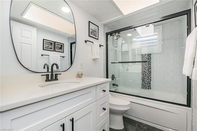 4005 SE 19th PL 1, Cape Coral, FL 33904