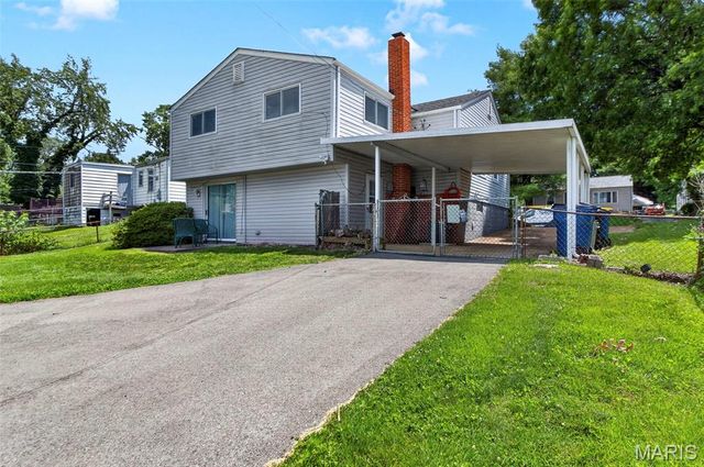 9659 Margo Ann Lane, St Louis, MO 63134