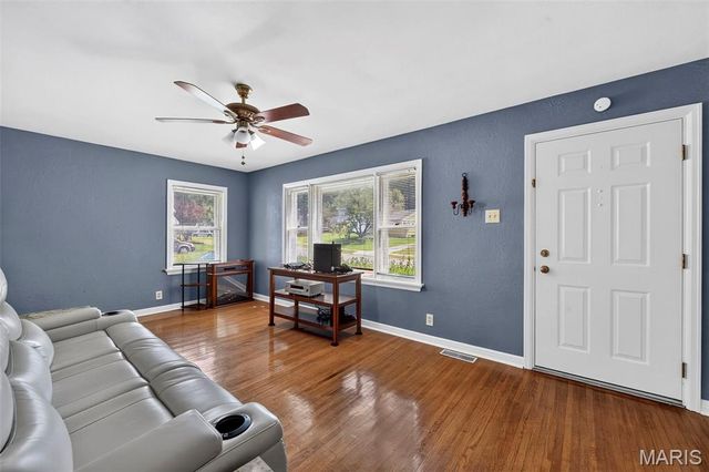 9659 Margo Ann Lane, St Louis, MO 63134