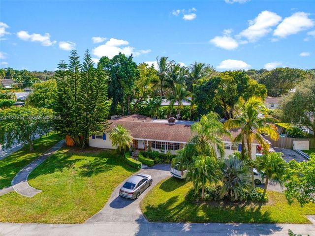 8200 SW 164th St, Palmetto Bay, FL 33157