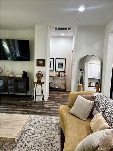 180 Dorsett, Upland, CA 91786