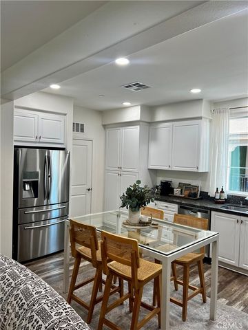 180 Dorsett, Upland, CA 91786