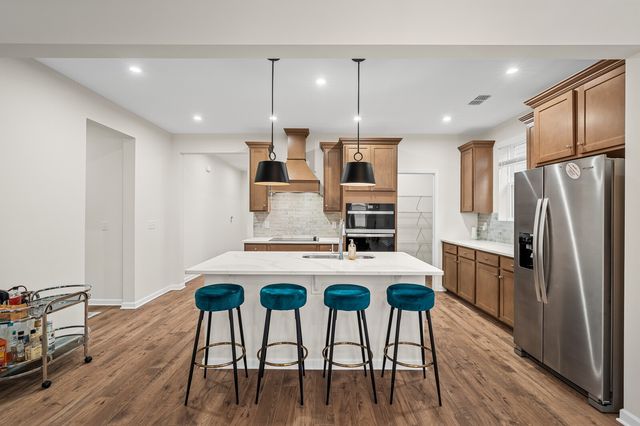 1016 Lionheart Dr, Hermitage, TN 37076