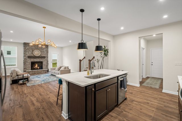 1016 Lionheart Dr, Hermitage, TN 37076