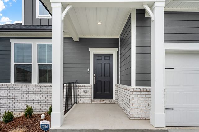 1016 Lionheart Dr, Hermitage, TN 37076