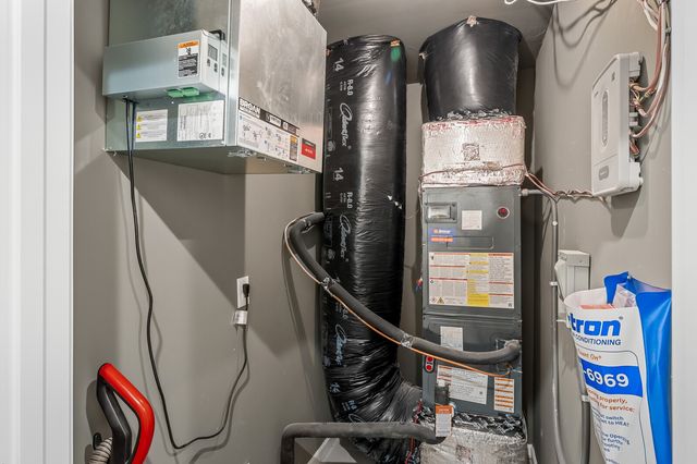 1016 Lionheart Dr, Hermitage, TN 37076