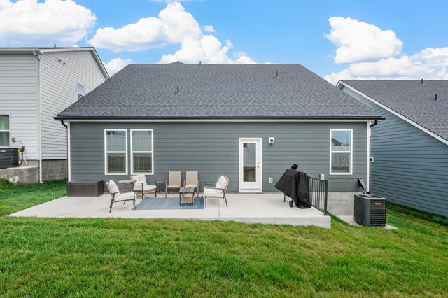 1016 Lionheart Dr, Hermitage, TN 37076