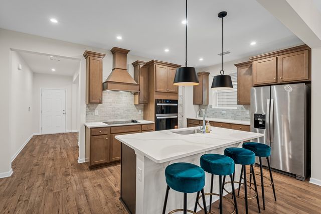 1016 Lionheart Dr, Hermitage, TN 37076