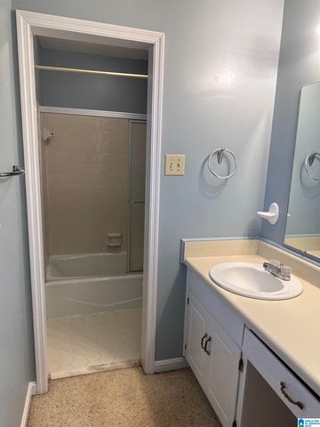 284 STONEBRIDGE ROAD, Irondale, AL 35210