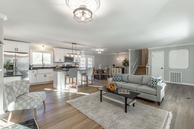 130 Sycamore Drive, Rossville, GA 30741