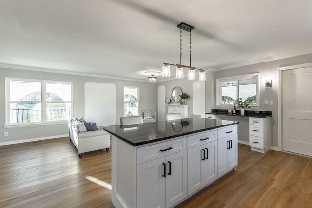 130 Sycamore Drive, Rossville, GA 30741