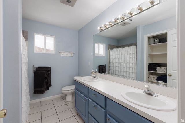 7998 N SAPPHIRE DR, St. George, UT 84770