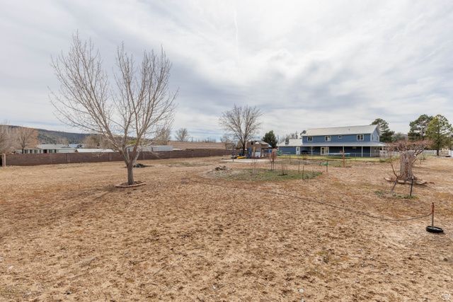 7998 N SAPPHIRE DR, St. George, UT 84770