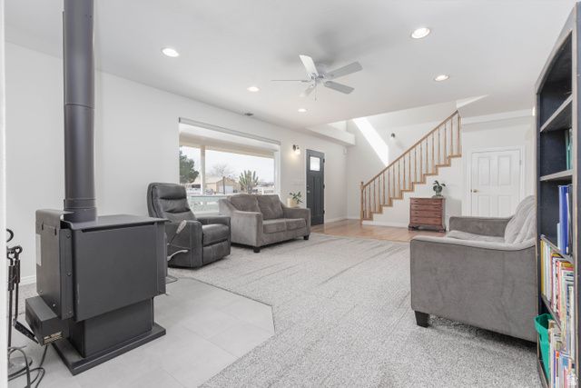 7998 N SAPPHIRE DR, St. George, UT 84770