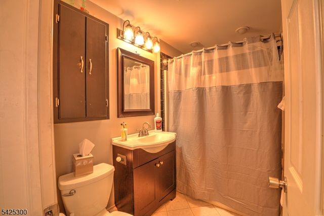200 Mountain Rd, East Amwell Twp., NJ 08551