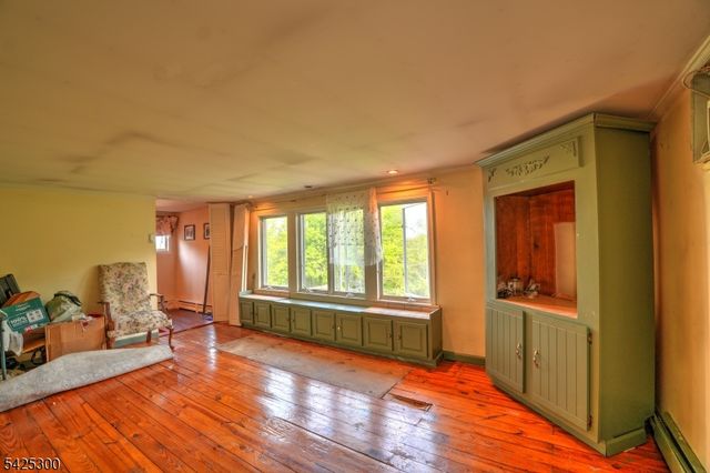 200 Mountain Rd, East Amwell Twp., NJ 08551