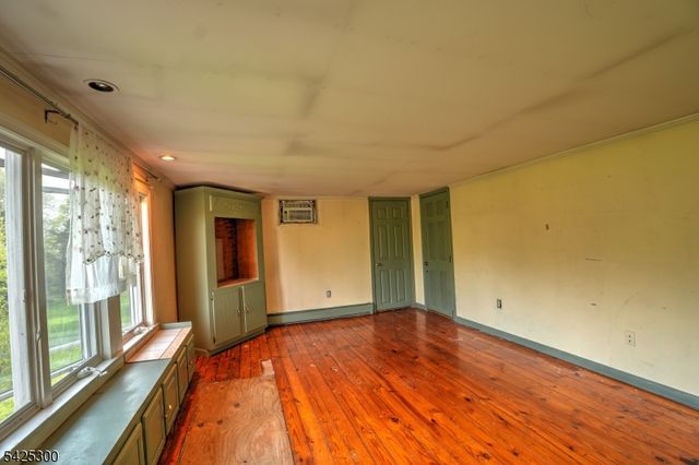 200 Mountain Rd, East Amwell Twp., NJ 08551