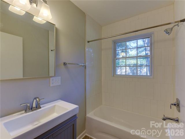 813 Sunnyside Avenue, Charlotte, NC 28204