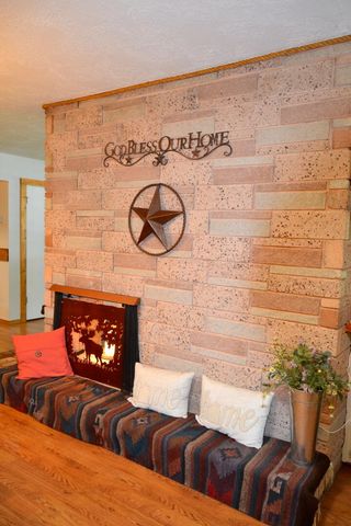 2821 S River Road, Grants Pass, OR 97527
