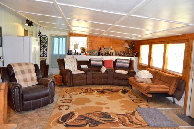 2821 S River Road, Grants Pass, OR 97527