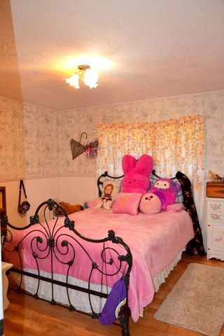 2821 S River Road, Grants Pass, OR 97527