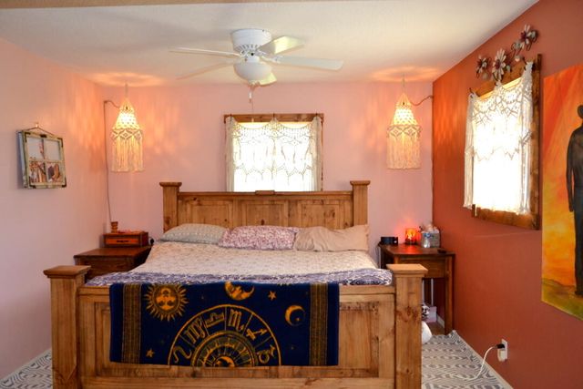 2821 S River Road, Grants Pass, OR 97527