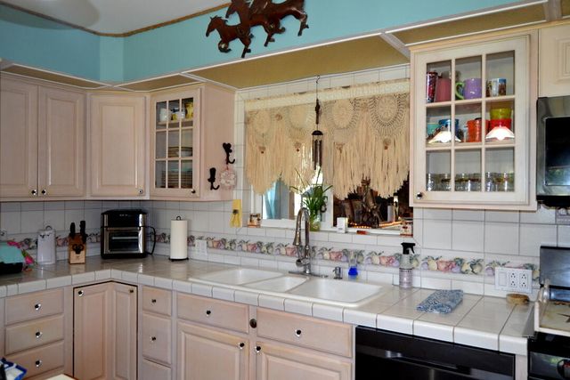 2821 S River Road, Grants Pass, OR 97527