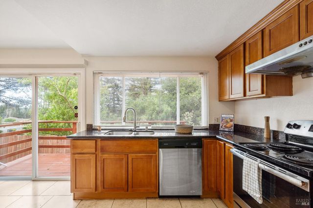 201 Tamalpais Dr, Vallejo, CA 94589