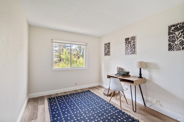 201 Tamalpais Dr, Vallejo, CA 94589