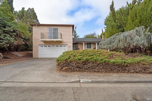 201 Tamalpais Dr, Vallejo, CA 94589