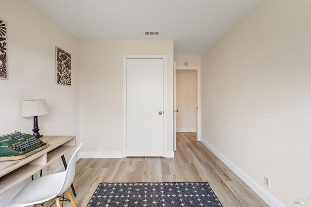 201 Tamalpais Dr, Vallejo, CA 94589