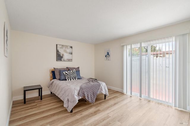 201 Tamalpais Dr, Vallejo, CA 94589