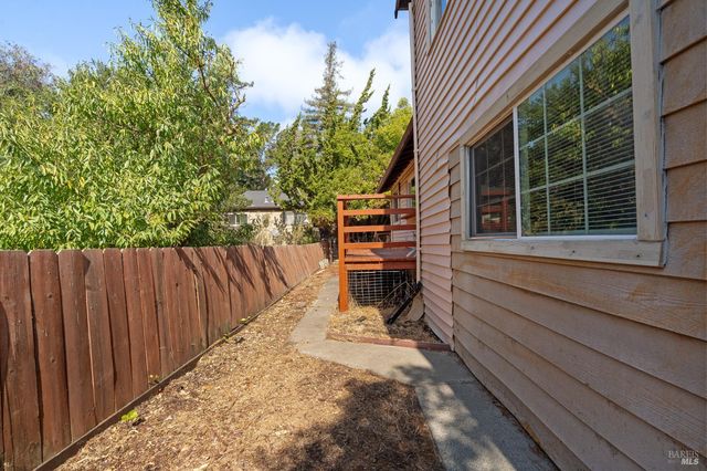 201 Tamalpais Dr, Vallejo, CA 94589