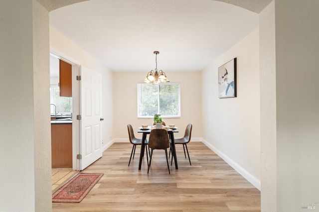 201 Tamalpais Dr, Vallejo, CA 94589