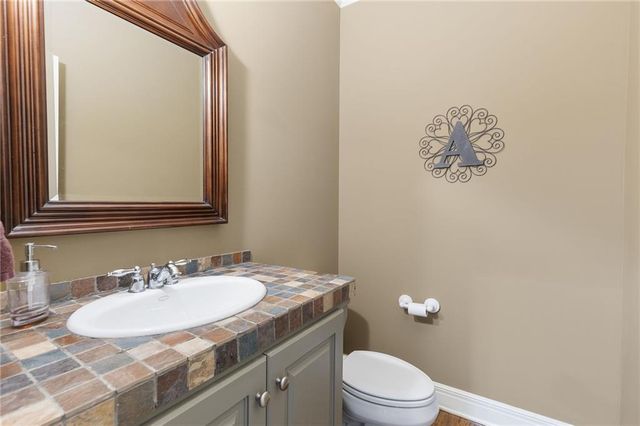 18125 Windsor Drive, Stilwell, KS 66085