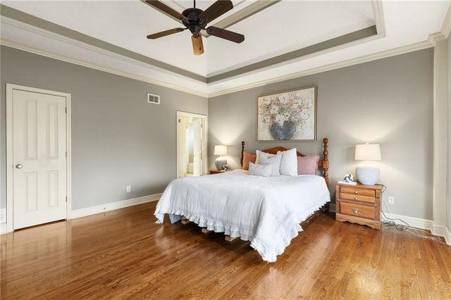 18125 Windsor Drive, Stilwell, KS 66085