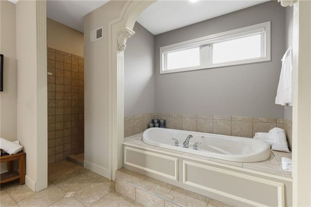 18125 Windsor Drive, Stilwell, KS 66085