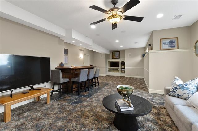 18125 Windsor Drive, Stilwell, KS 66085