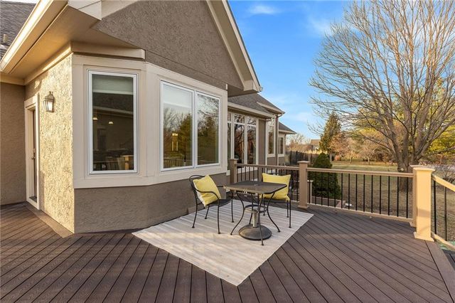 18125 Windsor Drive, Stilwell, KS 66085