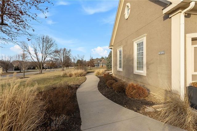 18125 Windsor Drive, Stilwell, KS 66085