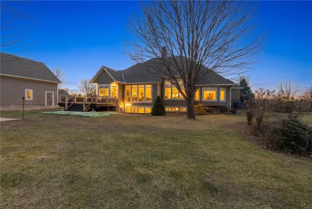 18125 Windsor Drive, Stilwell, KS 66085